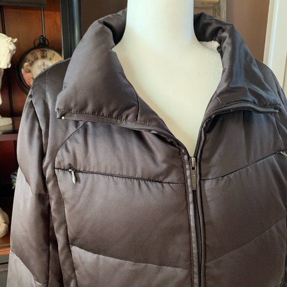 Calvin Klein Women's Quilted Down Puffer - Picture 3 of 6